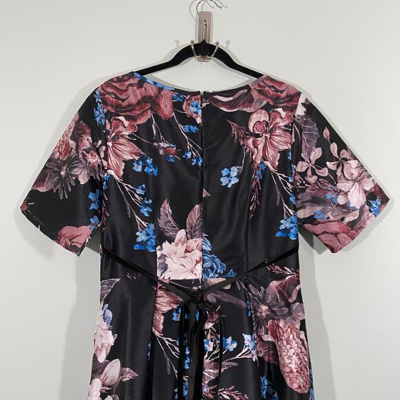 eShakti Women's Allover Floral Short Sleeve Hi-Low Maxi Gown Size 1X - 16W - Picture 7 of 8